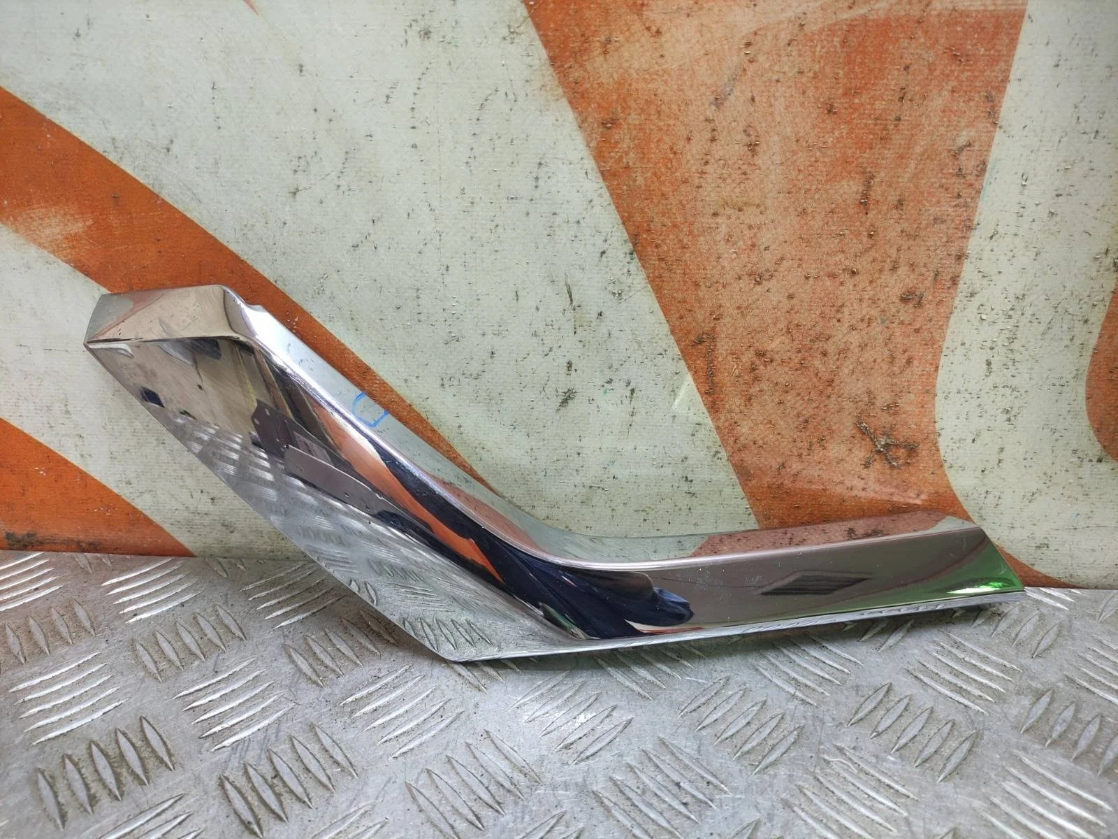 Накладка бампера нижняя MItsubishi Pajero sport 2015-2021 3