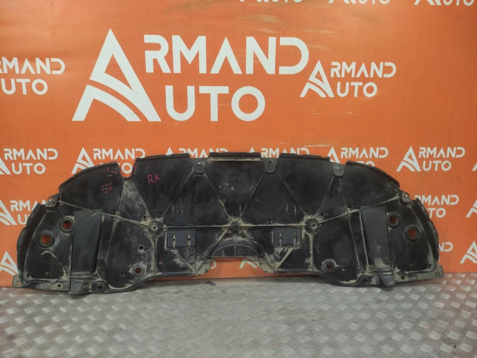 Пыльник бампера Toyota Camry 2017-2021 8 XV70