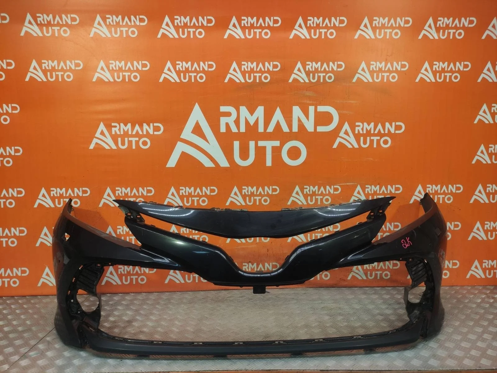 Бампер Toyota Camry 2017-2020 8 XV70