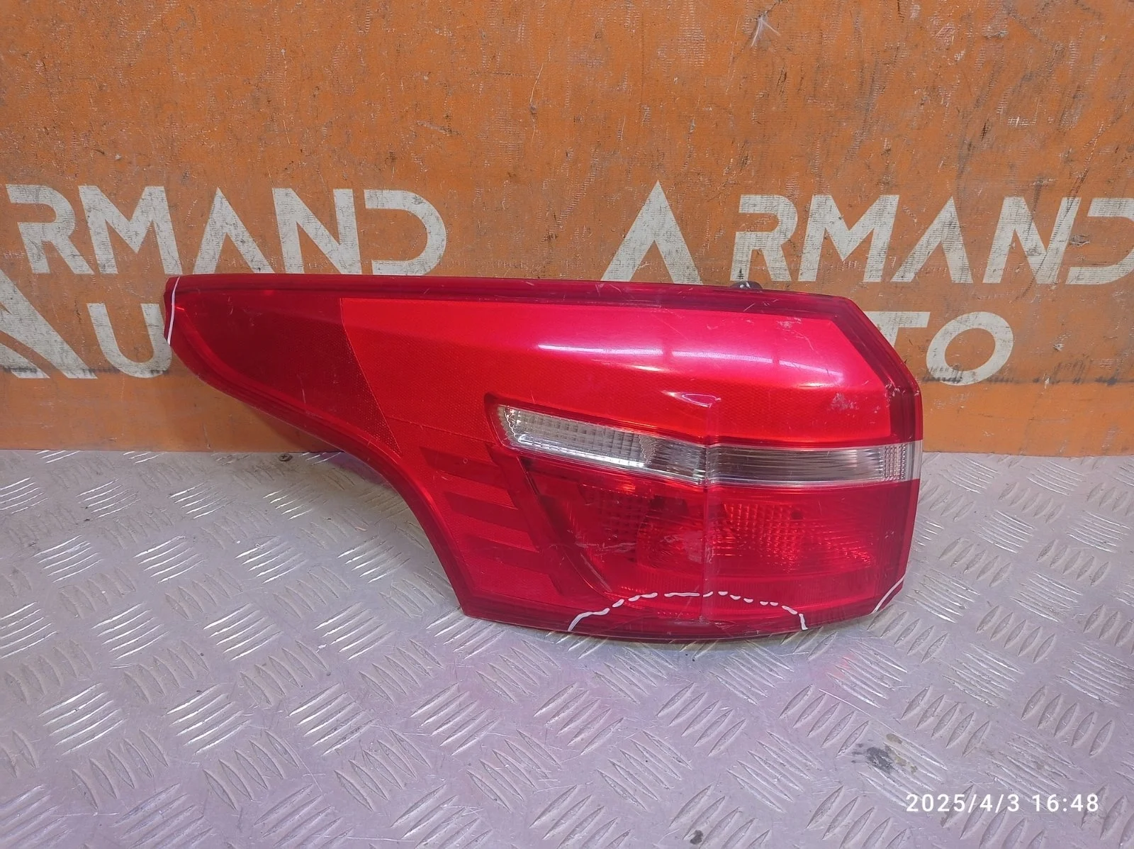 Фонарь внешний FORD Focus 2014-2019 3