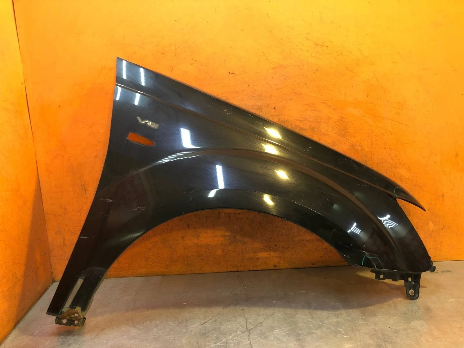 Крыло Mitsubishi Outlander 2005-2009 XL