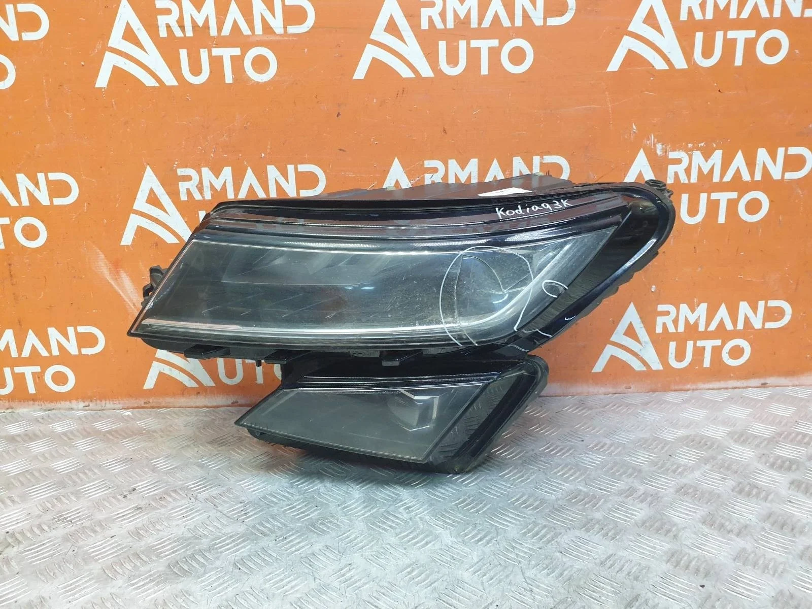 Фара Skoda Kodiaq 2016-2022
