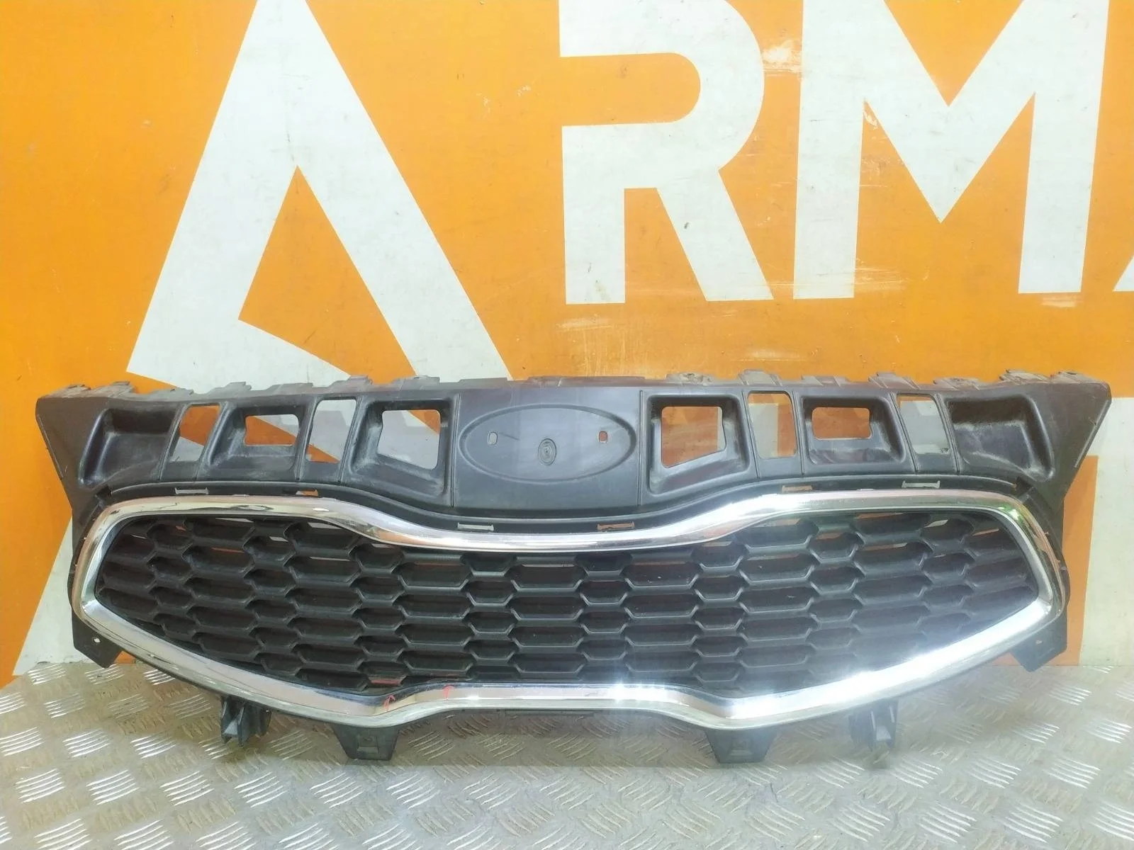 Решетка радиатора KIA CEED 2012-2015 JD