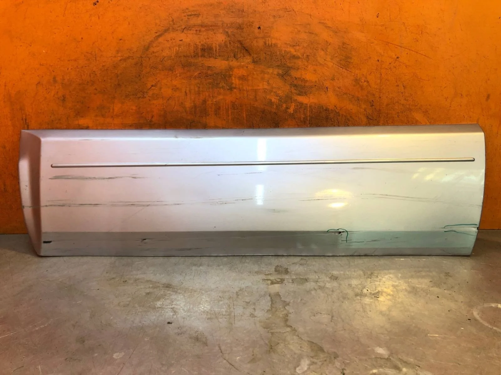 Молдинг двери MItsubishi Pajero 2006-нв 4