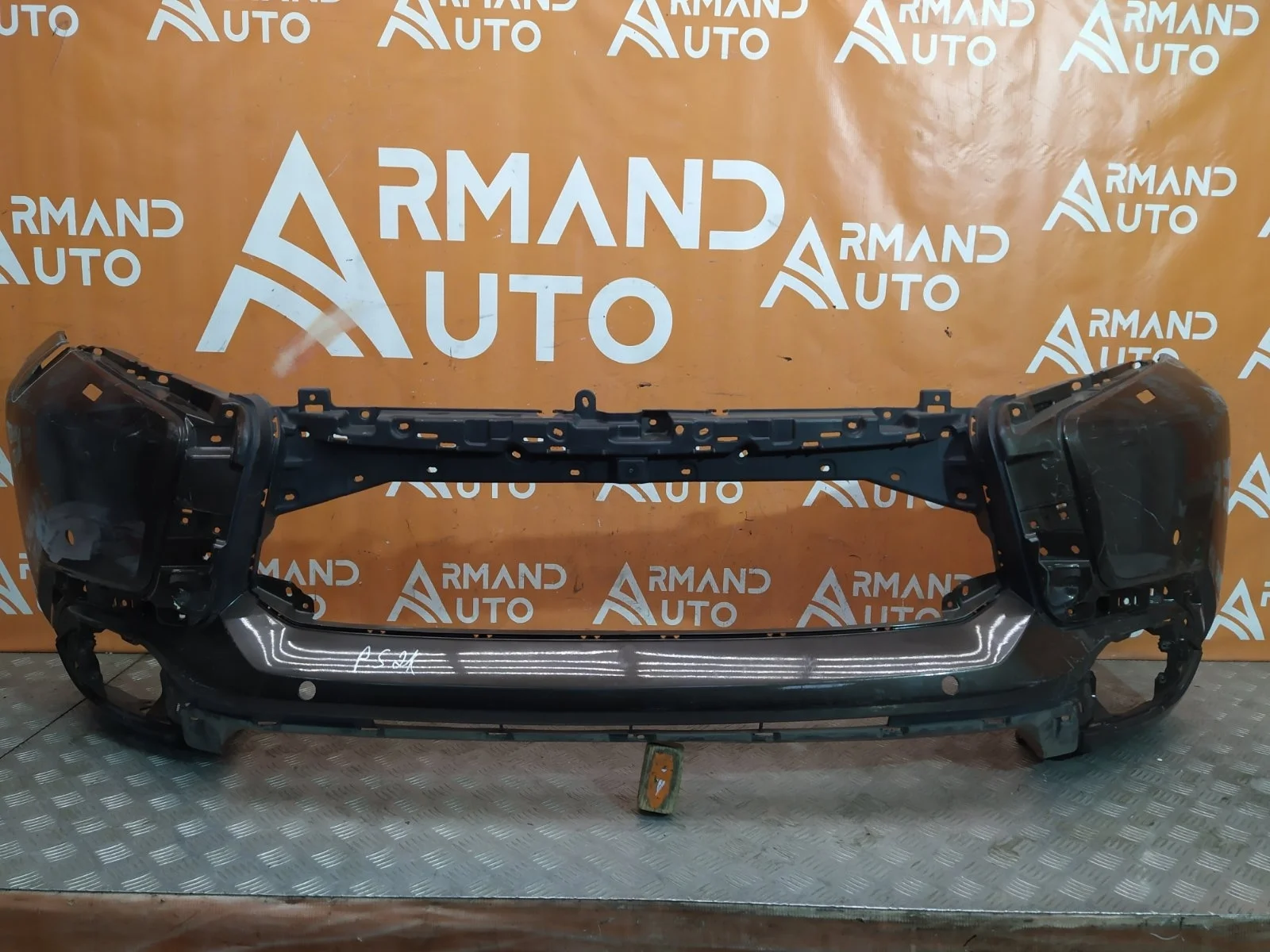 Бампер Mitsubishi Pajero Sport 2015-2021 3