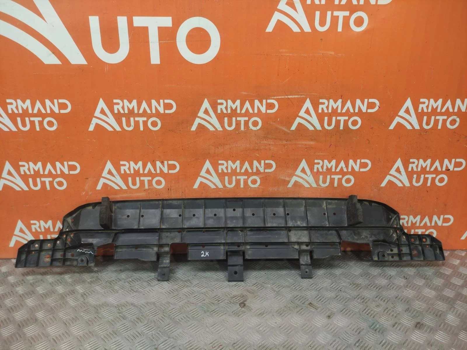 Кронштейн бампера Toyota RAV4 2018-нв 5 XA50