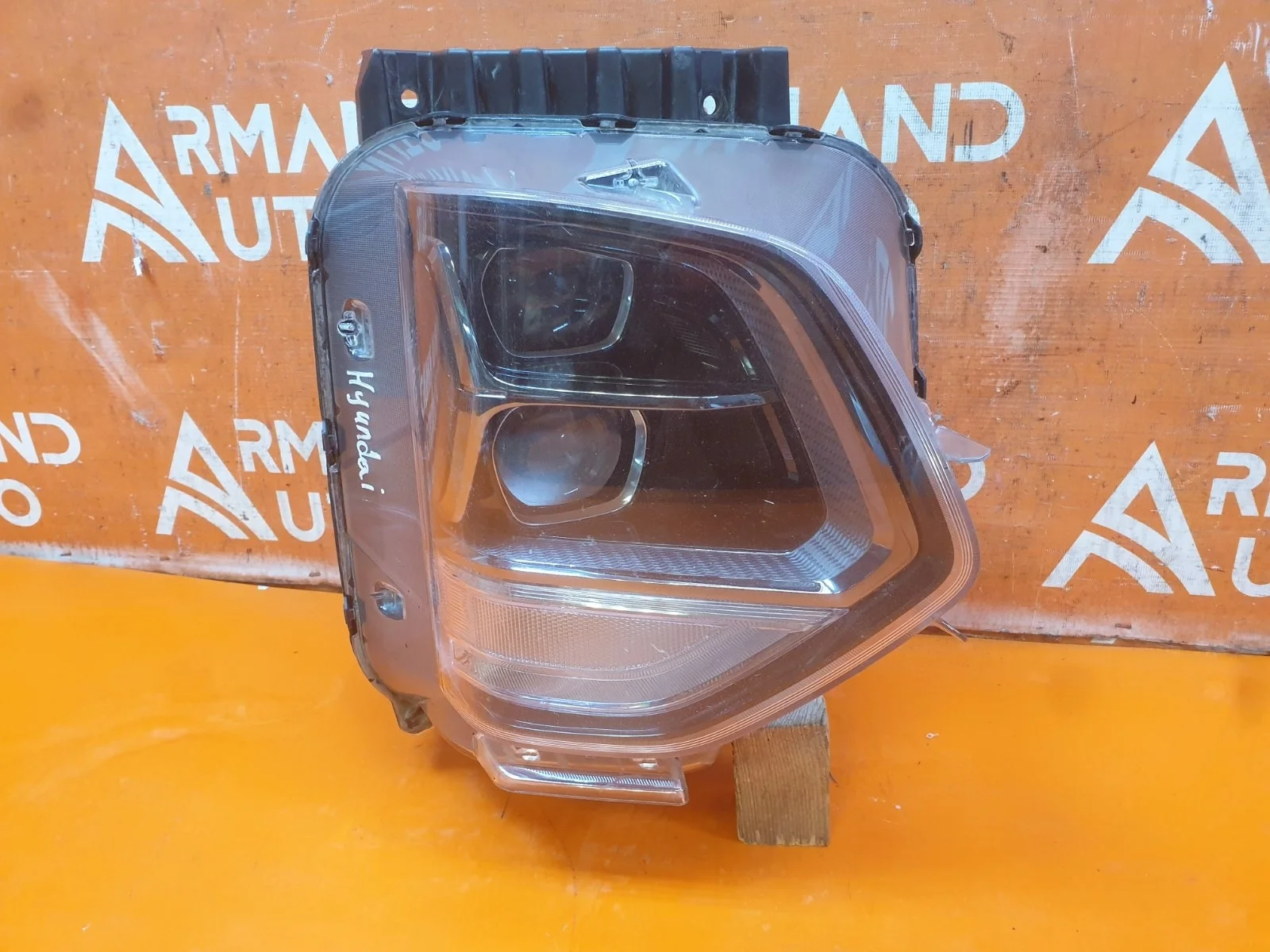 Фара Hyundai Santa fe 2018-2021 4 TM