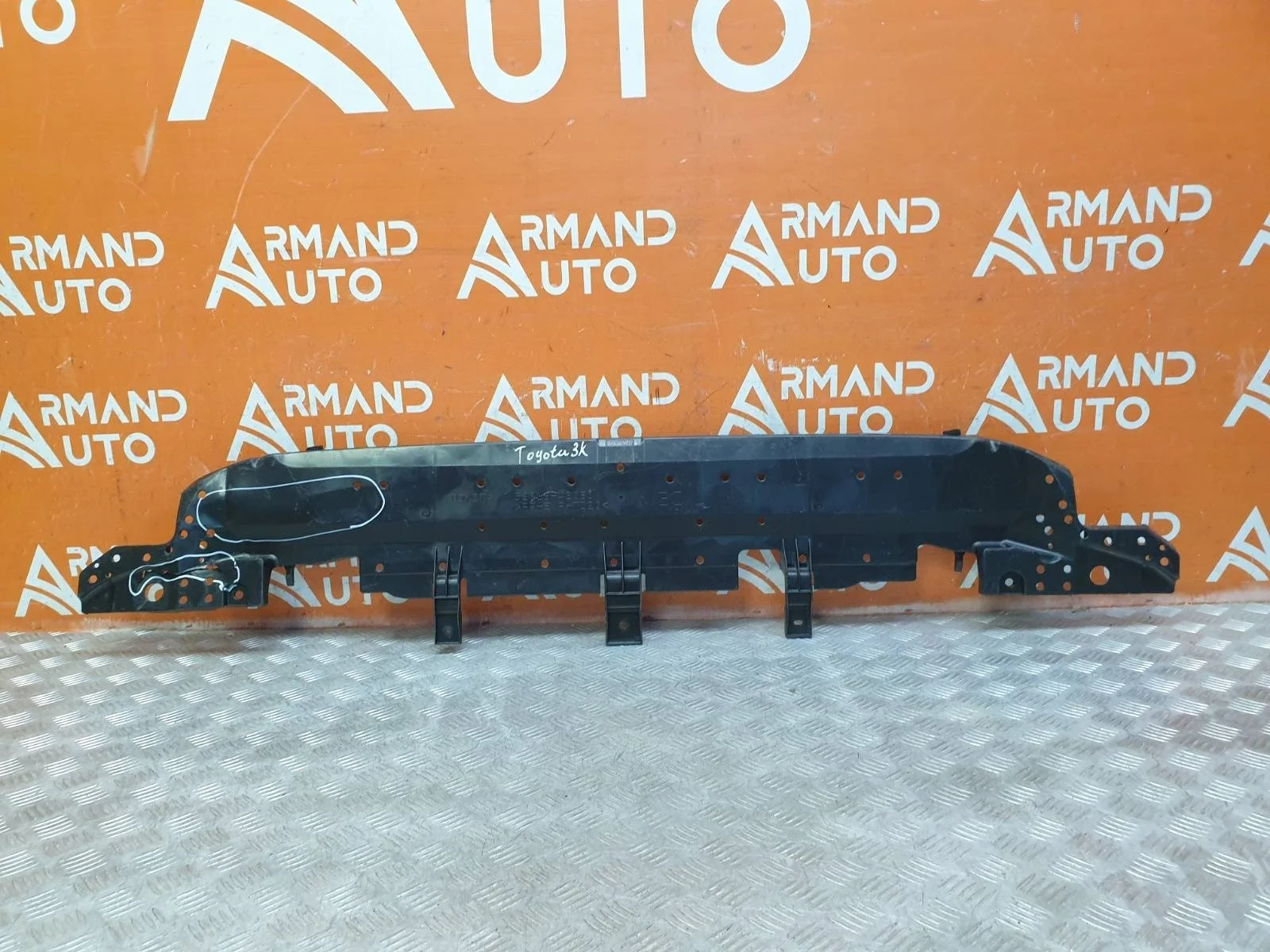 Кронштейн бампера Toyota RAV4 2018-нв 5 XA50