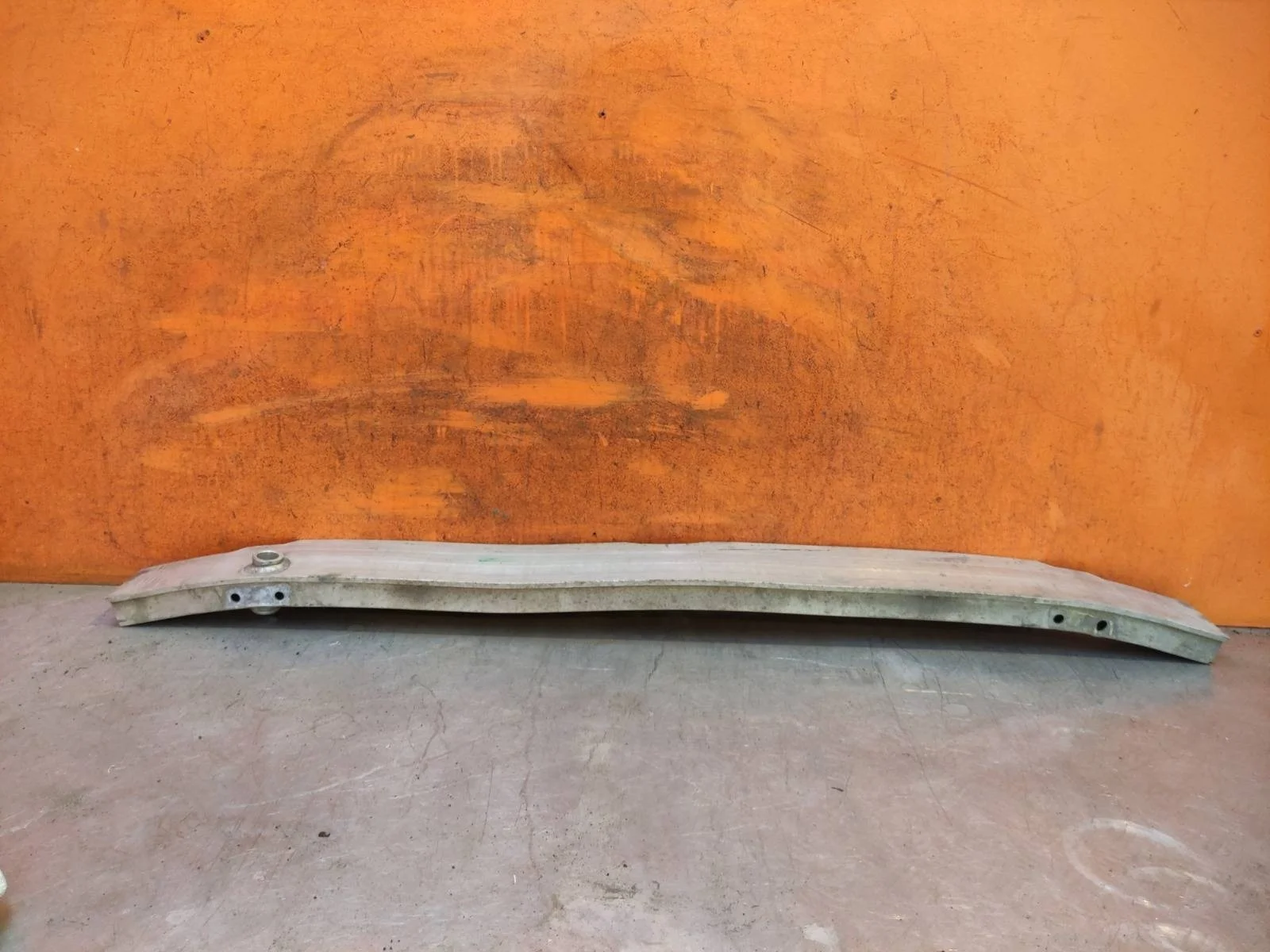 Усилитель бампера Mercedes B-Class 2011-2018 W246