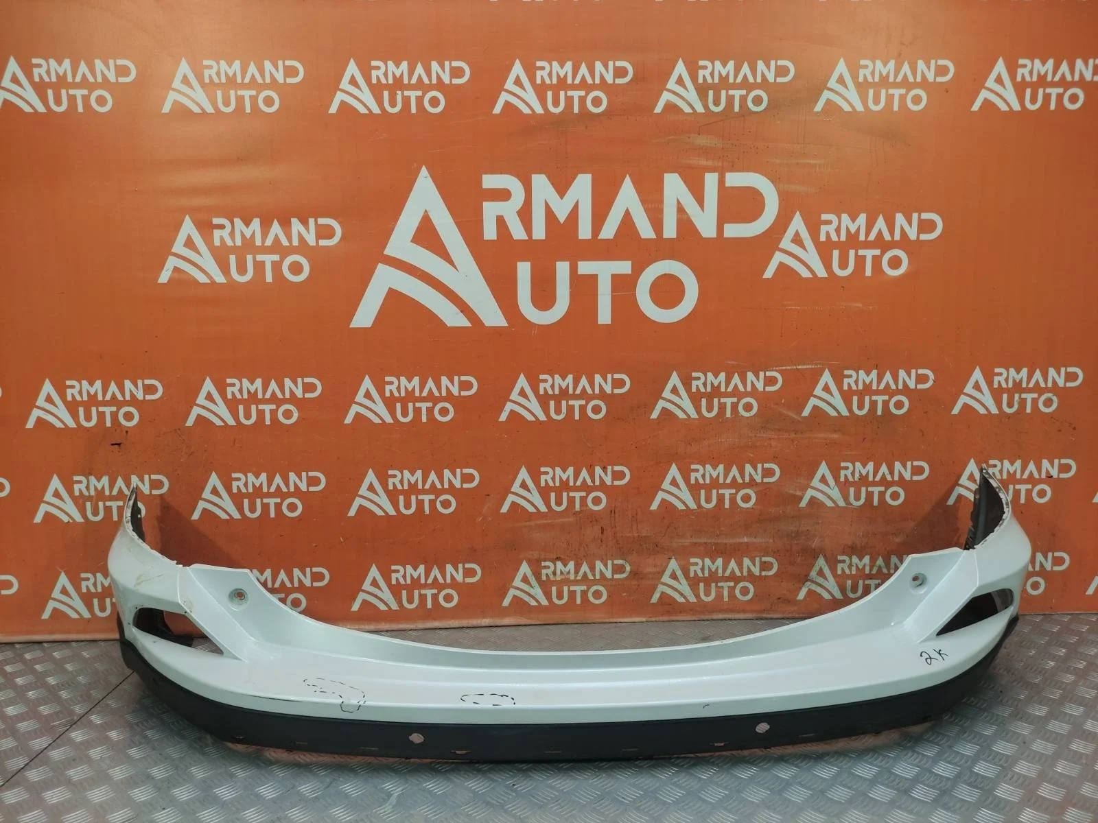 Бампер Toyota RAV4 2015-2019 CA40