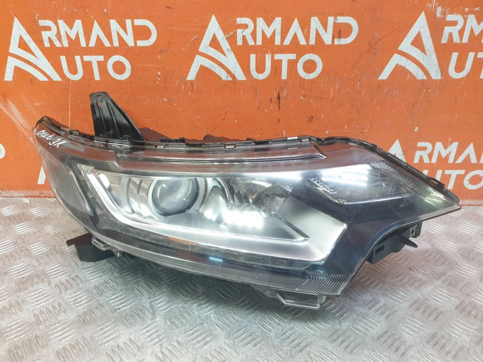 Фара Mitsubishi OUTLANDER 2015-нв 3