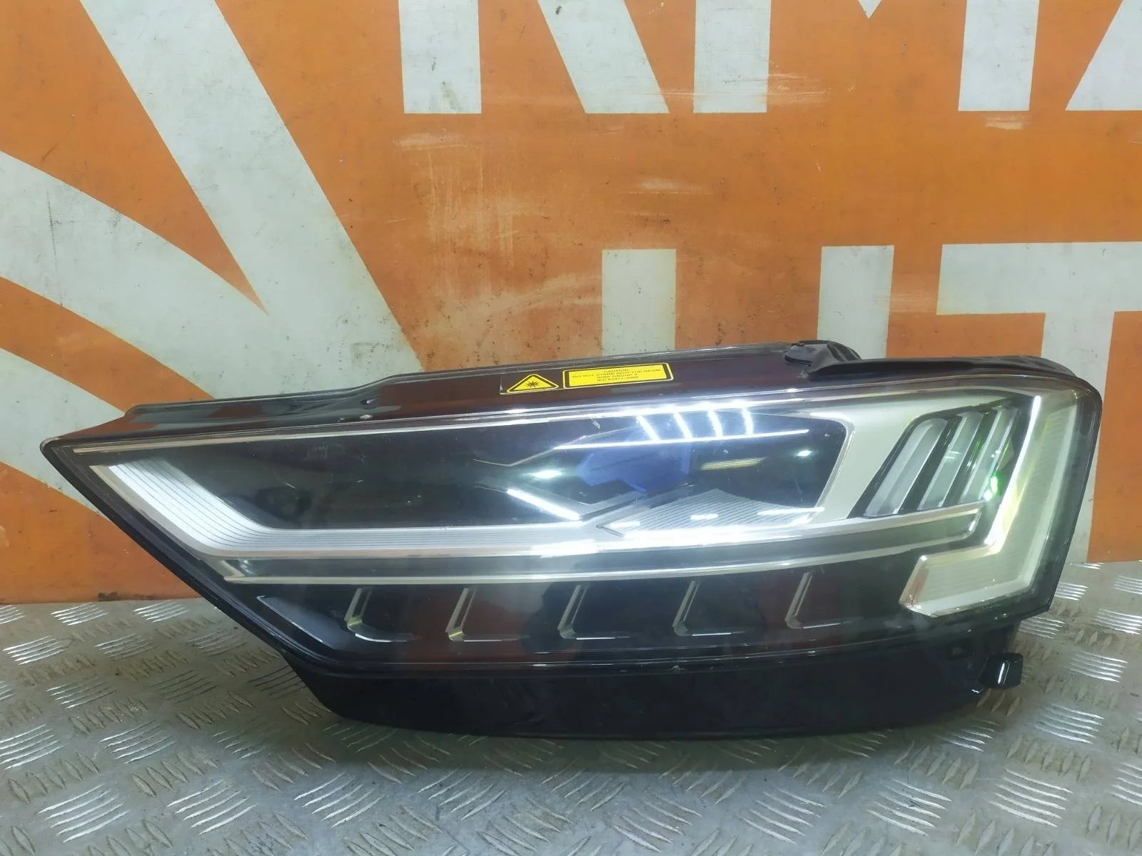 Фара AUDI A8 2017-нв 4 D5