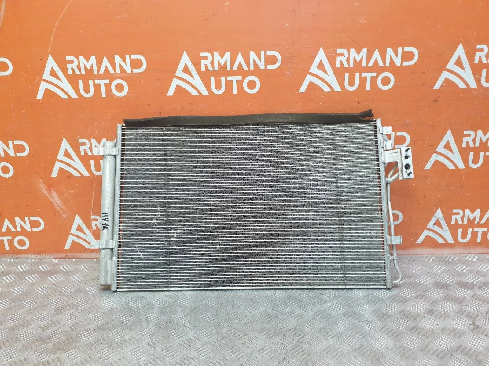 Радиатор кондиционера Kia Sorento 2009-2012 XM