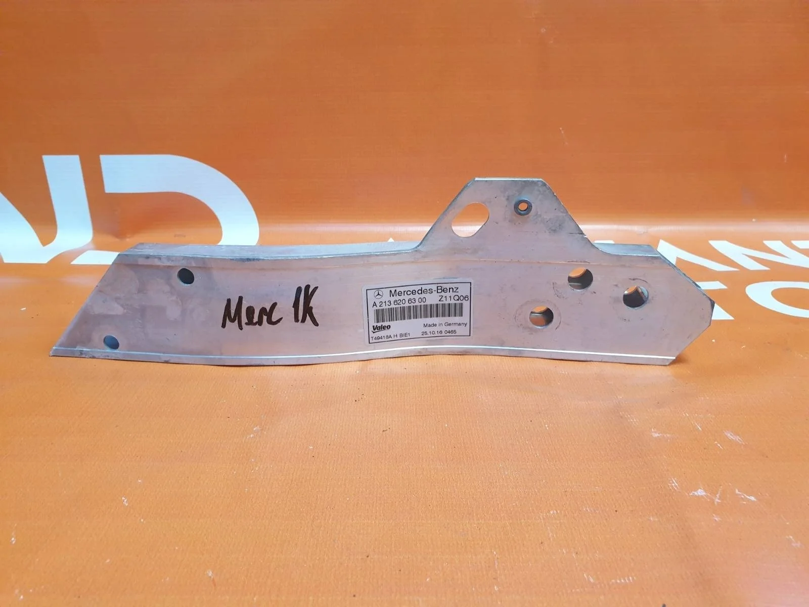 Кронштейн панели радиатора Mercedes -Class 2016-нв W213