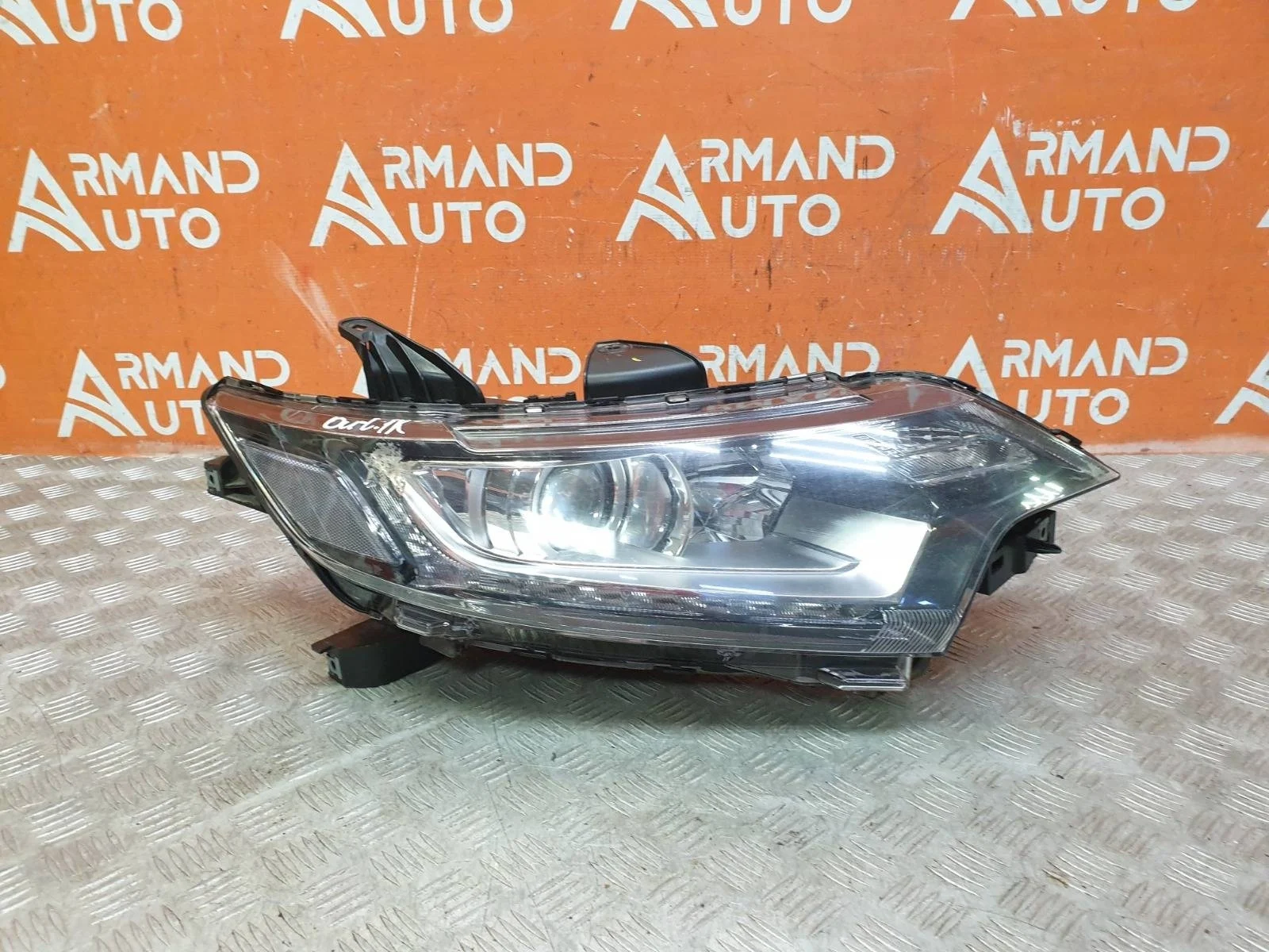 Фара Mitsubishi Outlander 2015-нв 3