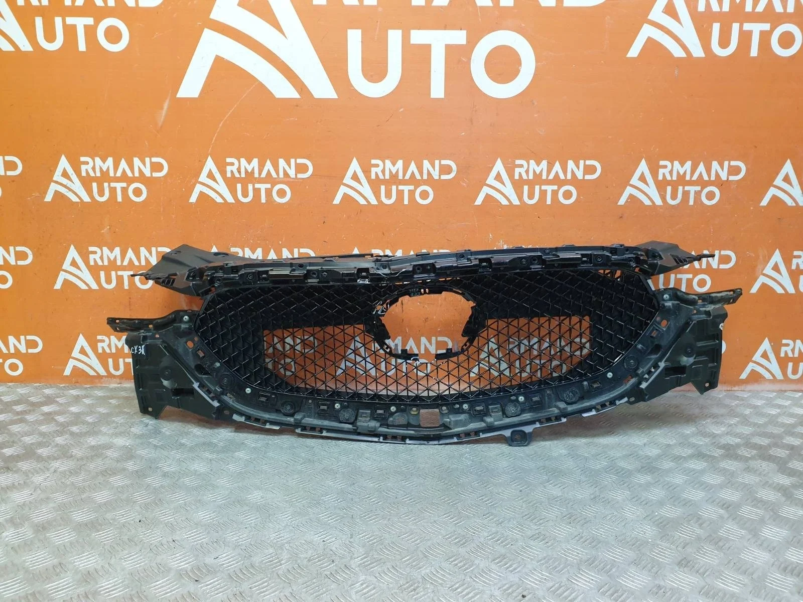 Решетка радиатора Mazda CX-5 2017-нв