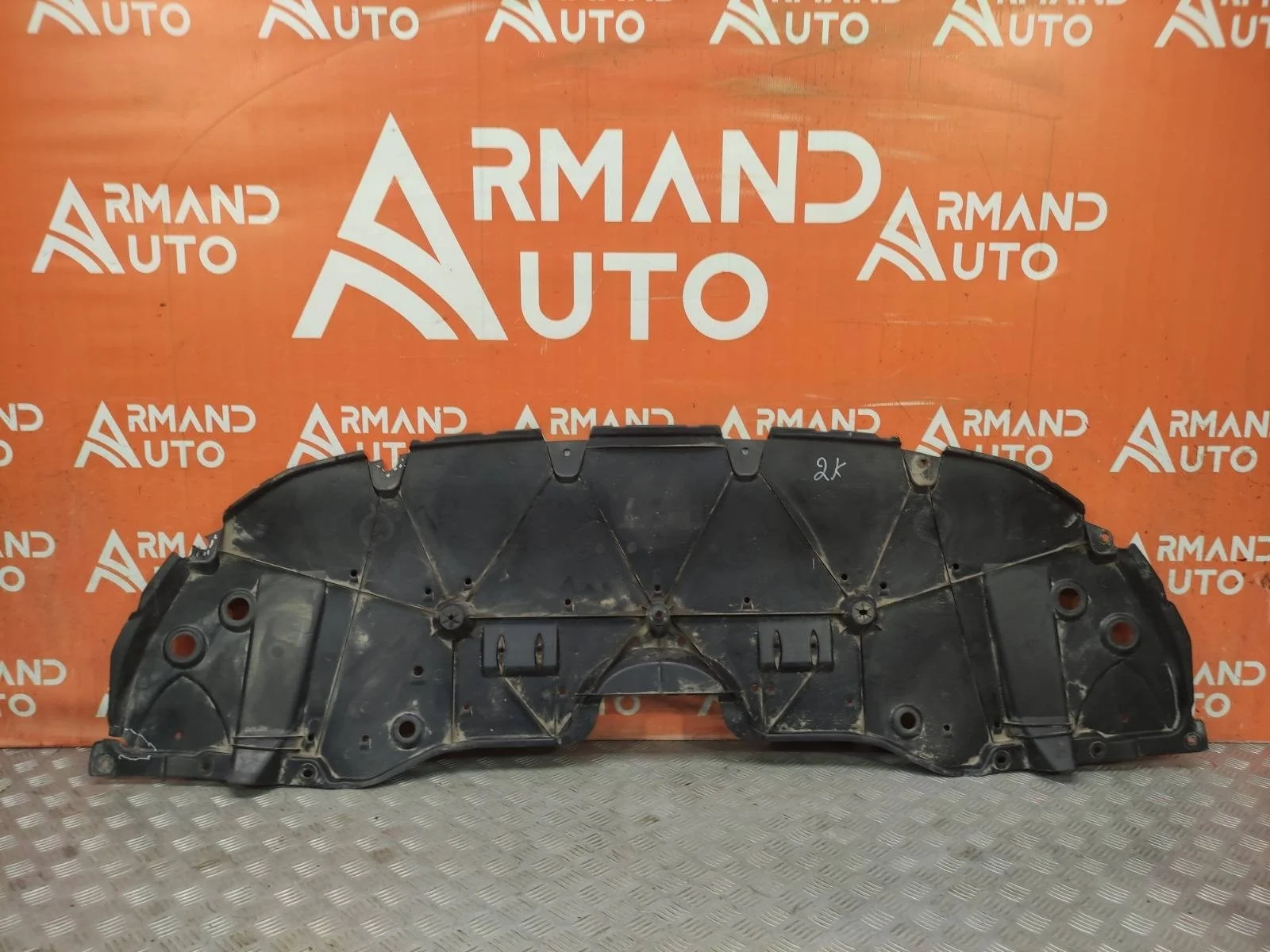 Пыльник бампера Toyota Camry 2017-2021 8 XV70