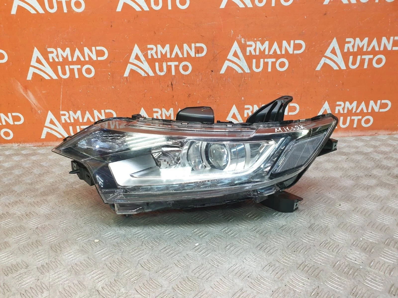 Фара MItsubishi OUTLANDER 2015-нв 3