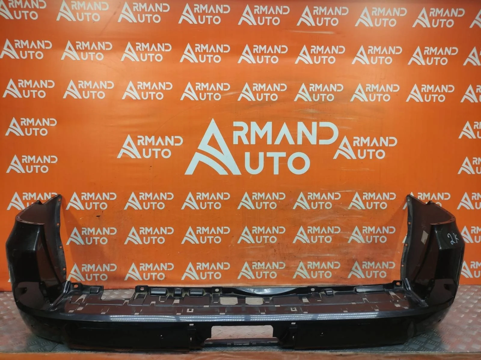 Бампер Lexus LX 2015-2023 URJ200