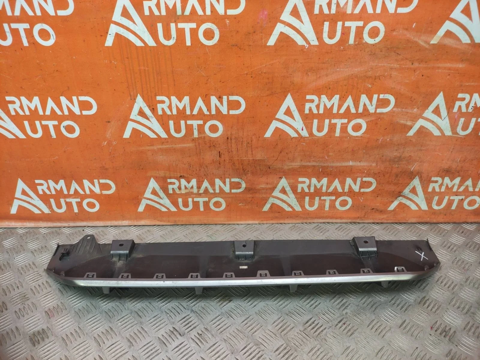 Накладка юбки бампера Kia K5 2020-нв 3