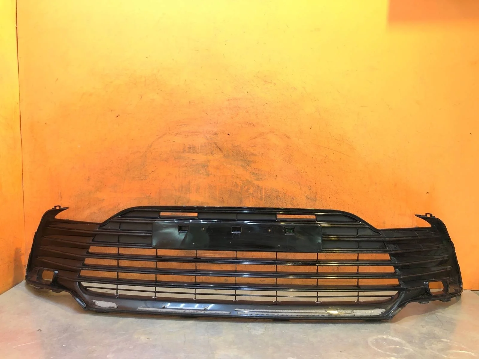 Решетка бампера Toyota Camry 2020-нв 8 XV70