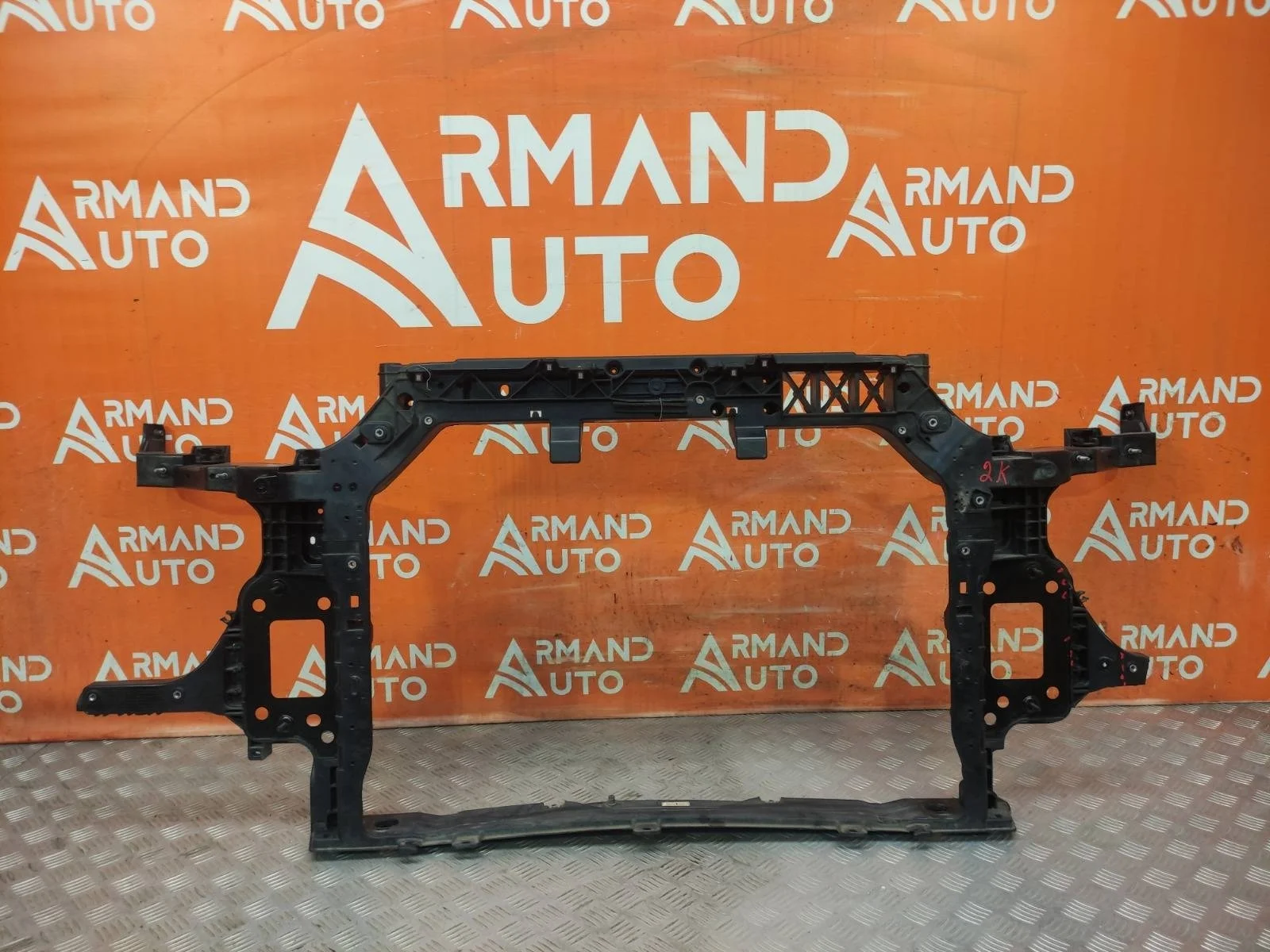 Панель передняя (суппорт радиатора) Kia Soul 2019-нв 3