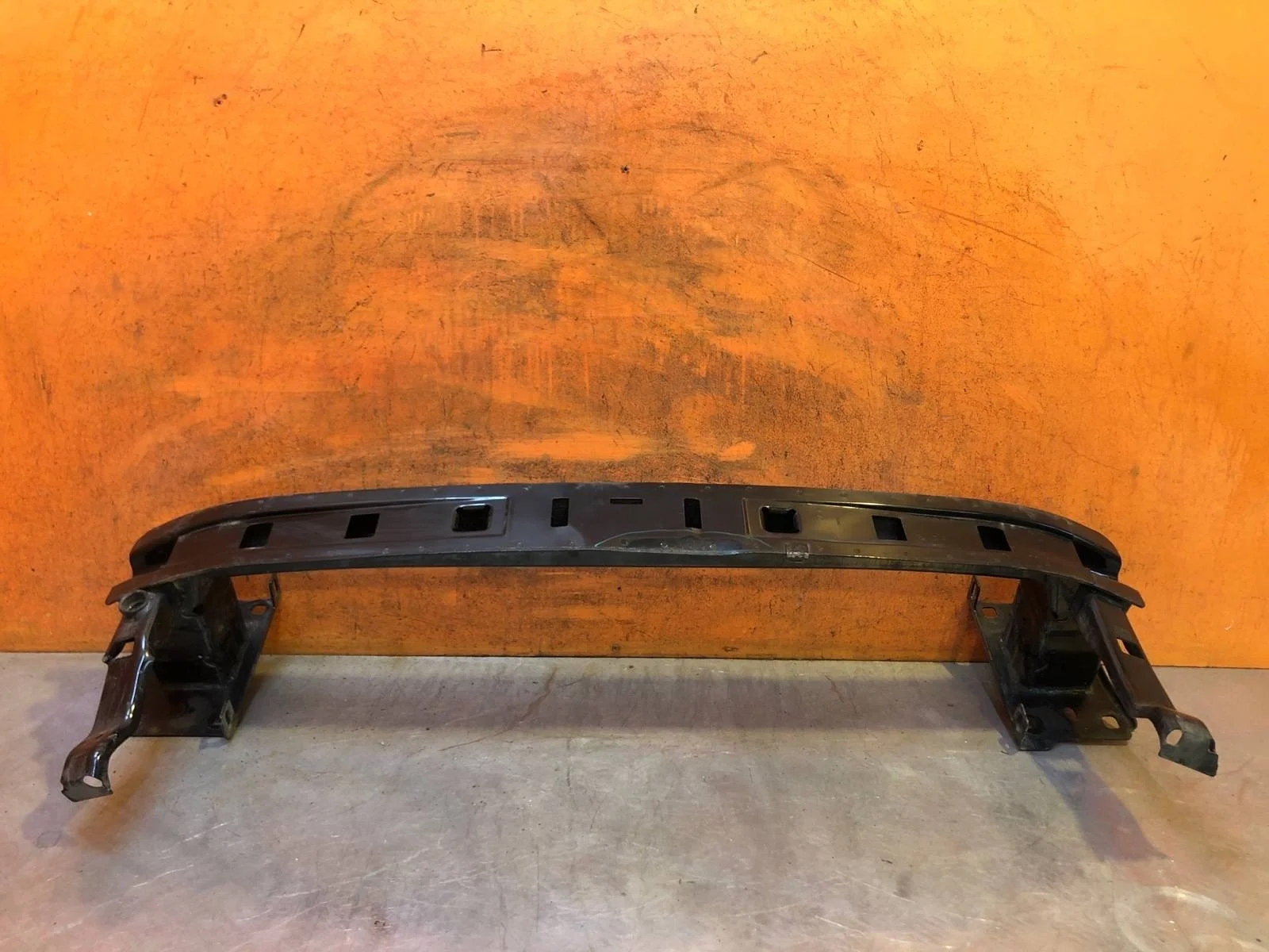 Усилитель бампера skoda Kodiaq 2016-нв