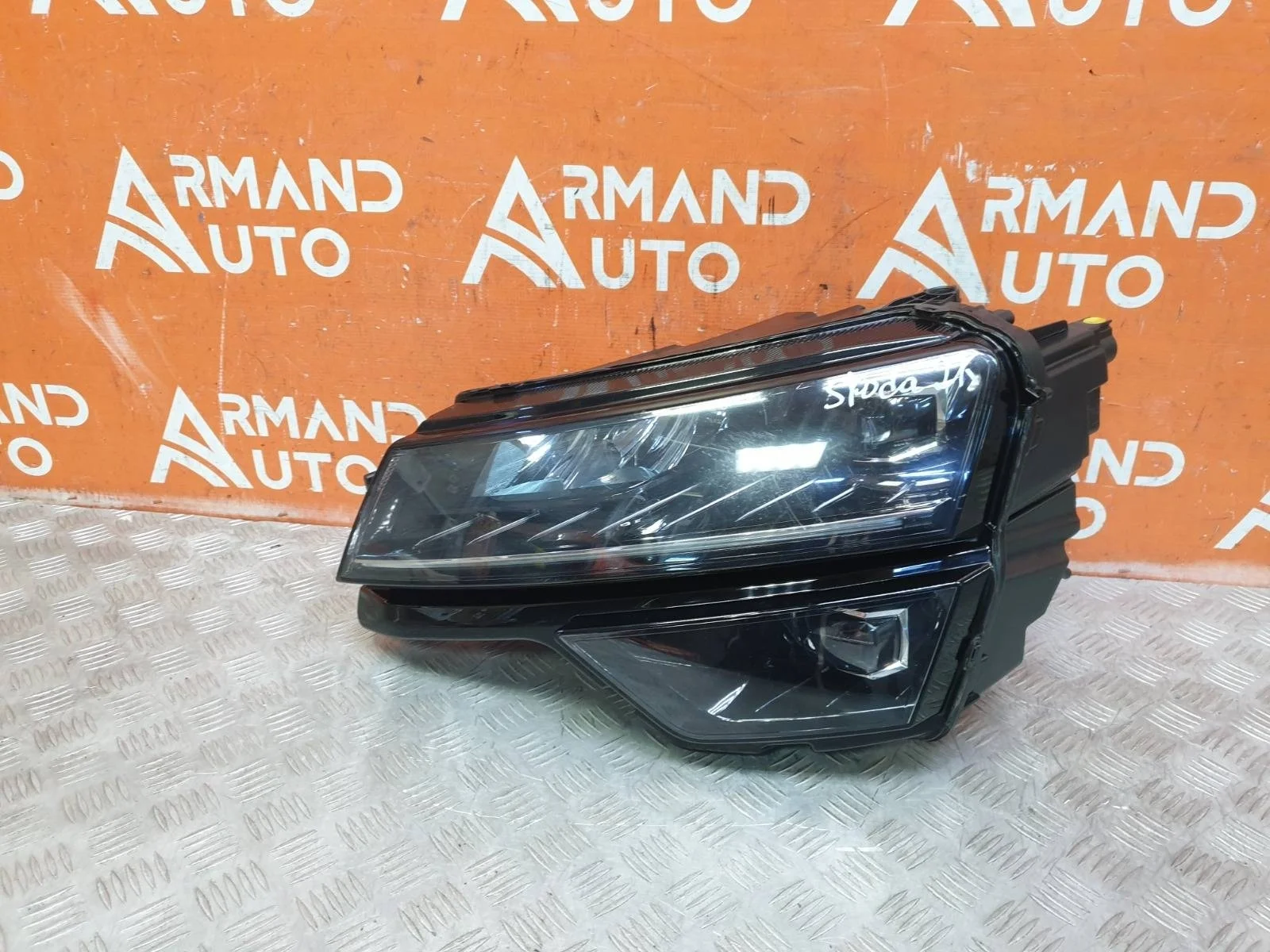 Фара Skoda Karoq 2017-нв