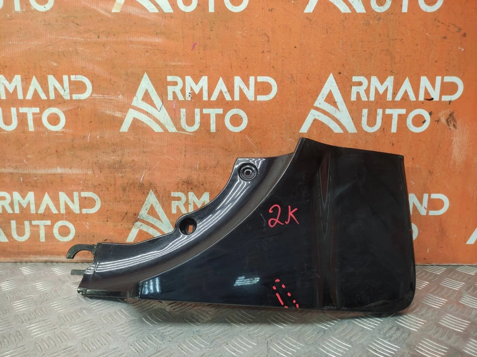 Накладка двери багажника нижняя TOYOTA RAV4 2005-2014 3 XA30