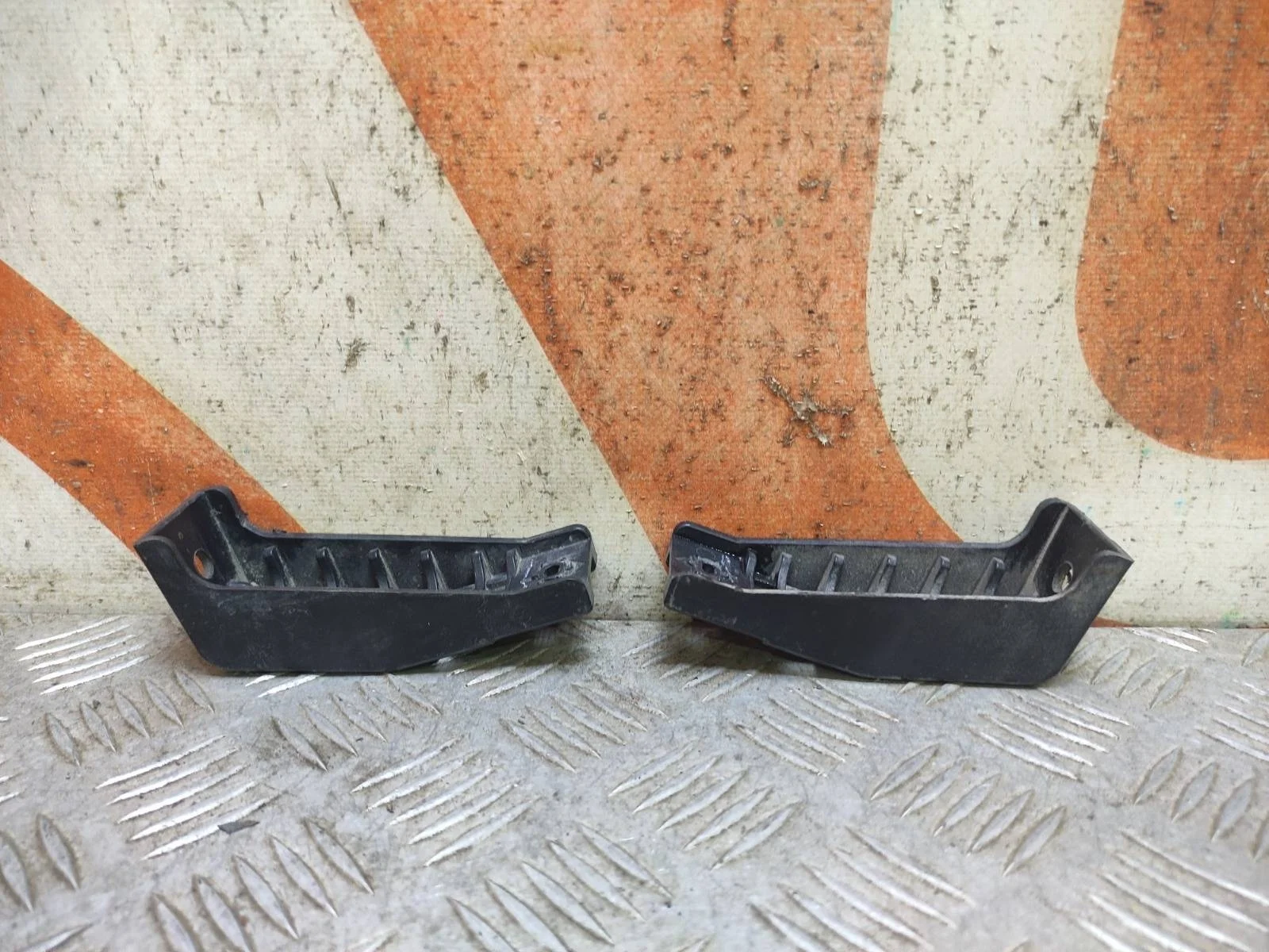 Кронштейн бампера нижний Hyundai I20 2008-2012 PB