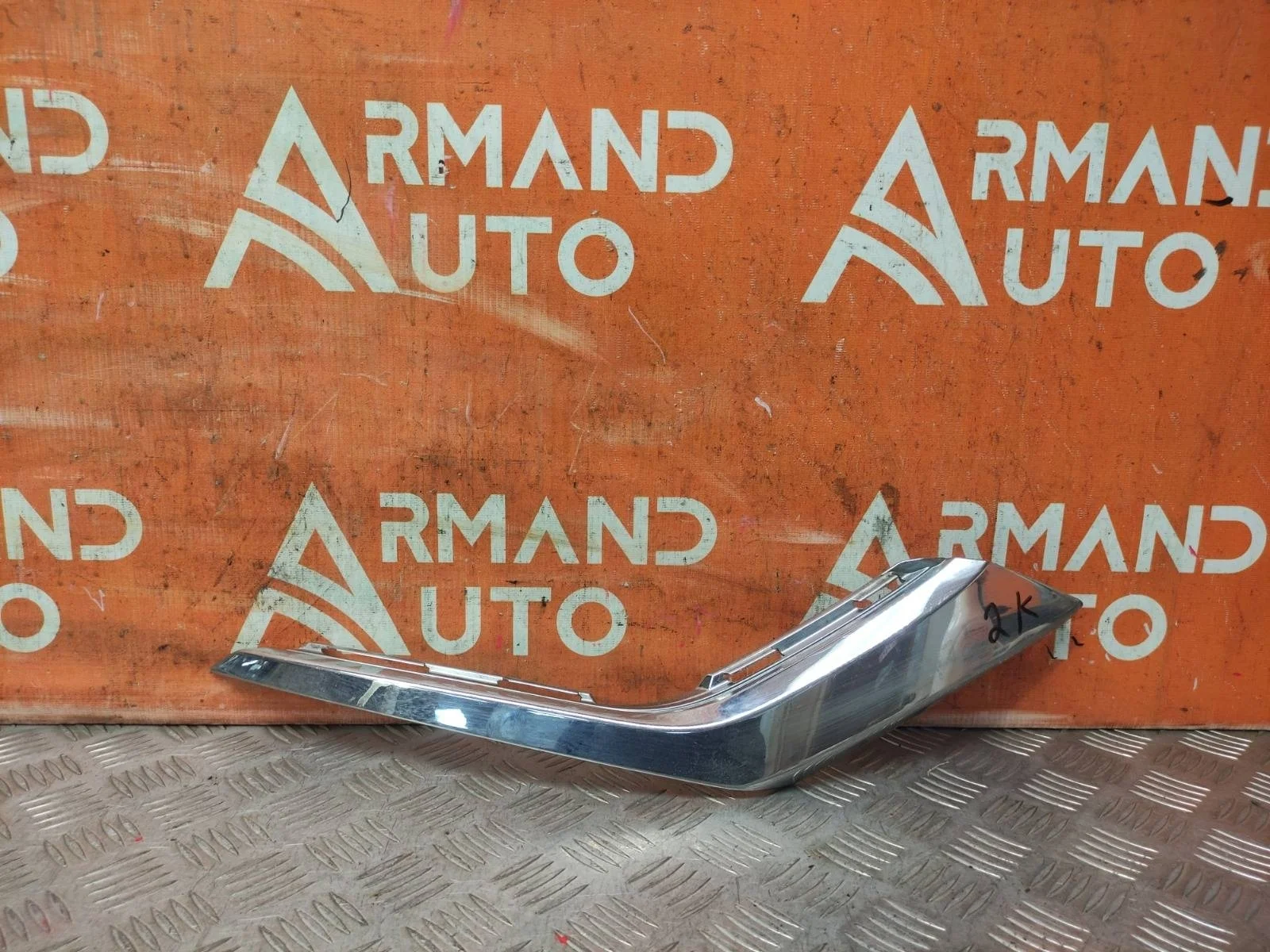 Накладка бампера Mitsubishi Outlander 2015-нв 3