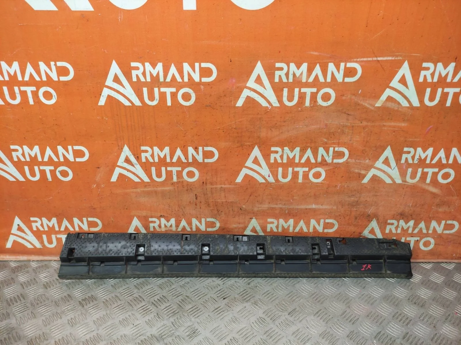 Кронштейн молдинга двери Renault Arkana 2019-нв