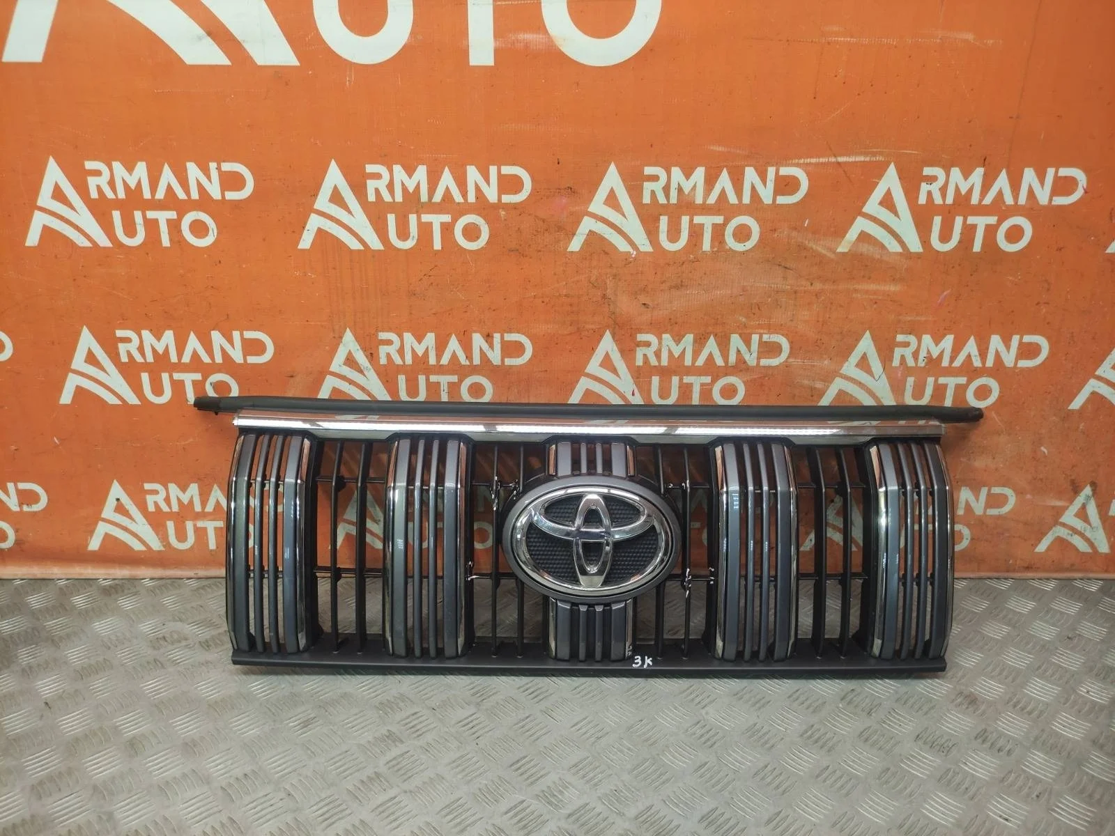 Решетка радиатора Toyota Land Cruiser Prado 2017-2020 150