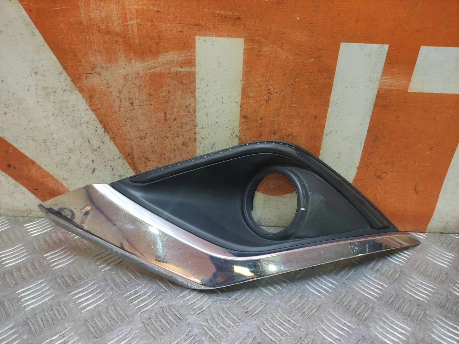 Окантовка птф Mitsubishi Outlander 2018-нв 3