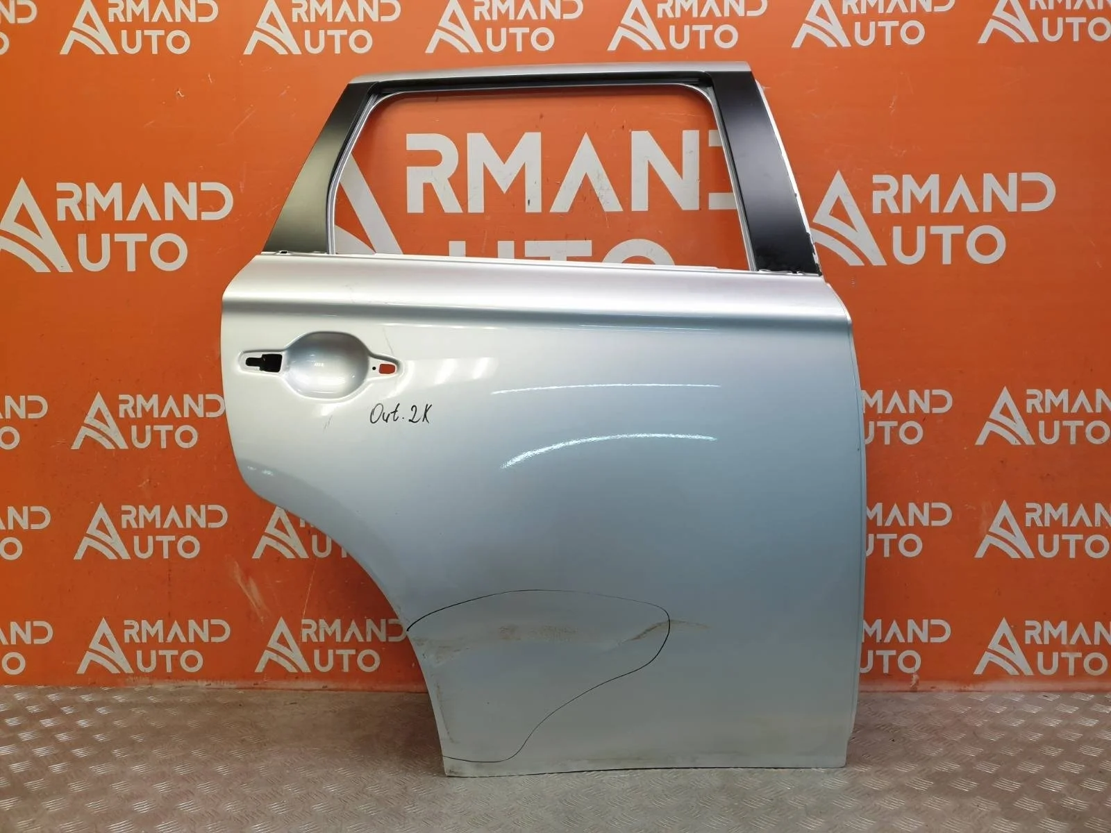 Дверь Mitsubishi Outlander 2012-2015 3