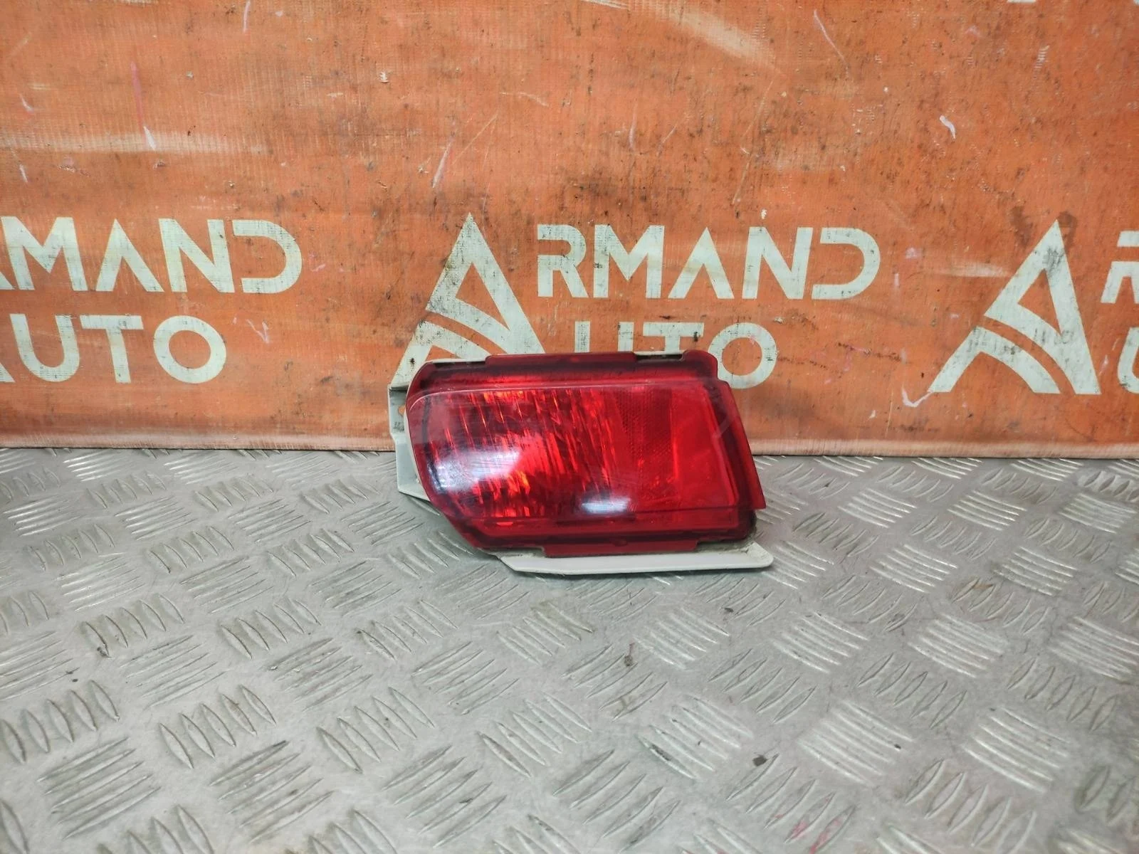 Фонарь противотуманный Toyota Land Cruiser Prado 2009-нв 150