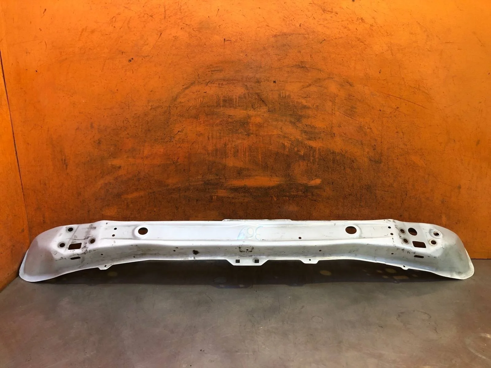 Усилитель бампера Renault Arkana 2019-нв