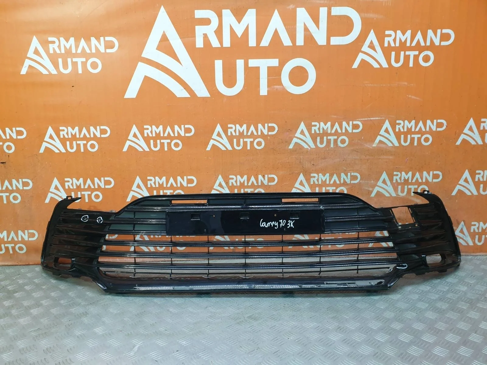 Решетка бампера Toyota Camry 2020-нв 8 XV70