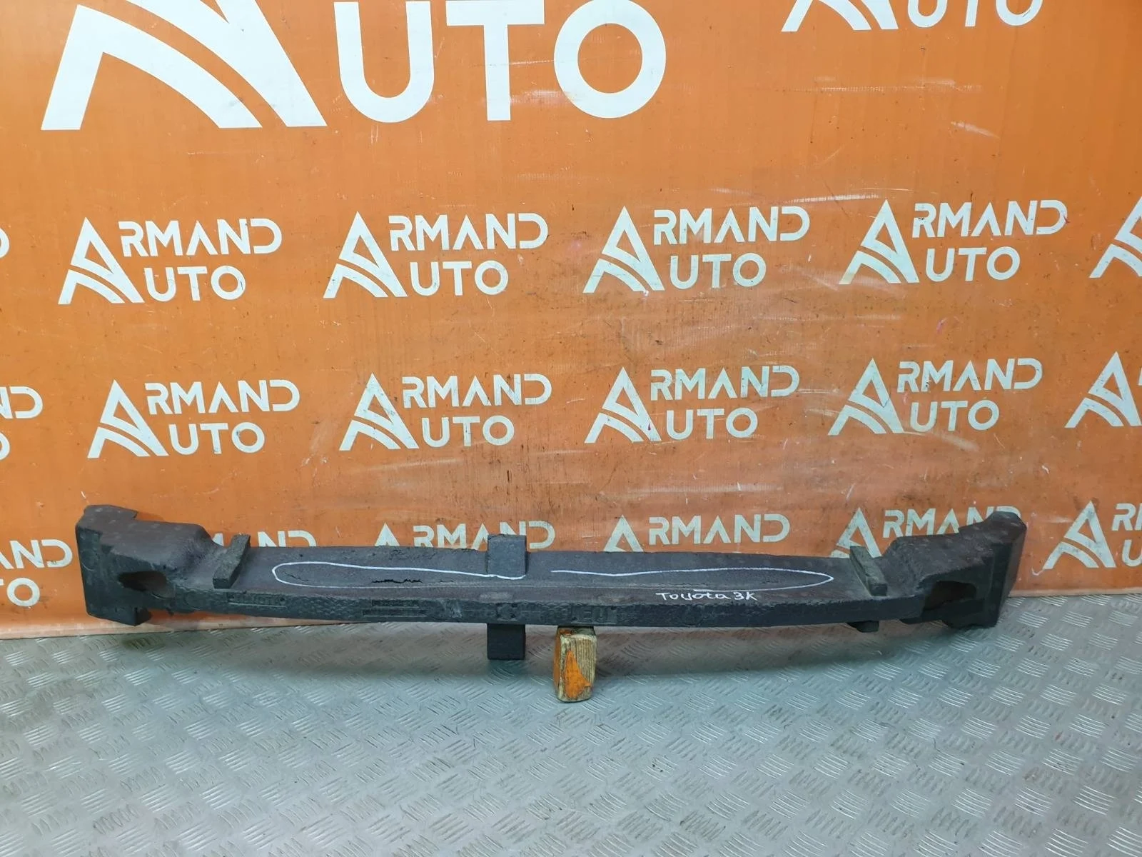 Абсорбер бампера Toyota RAV4 2015-2019 CA40