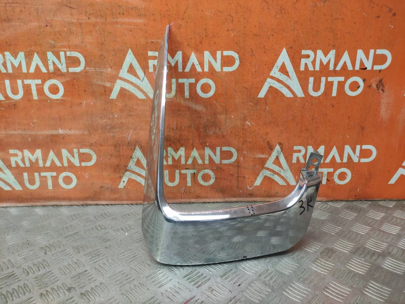 Накладка бампера Mitsubishi Pajero Sport 2015-нв 3