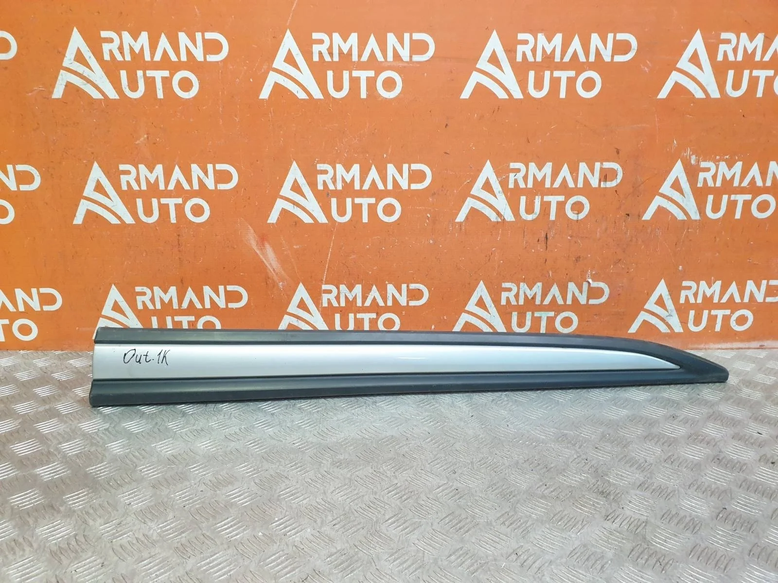 Молдинг двери Mitsubishi Outlander 2015-нв 3