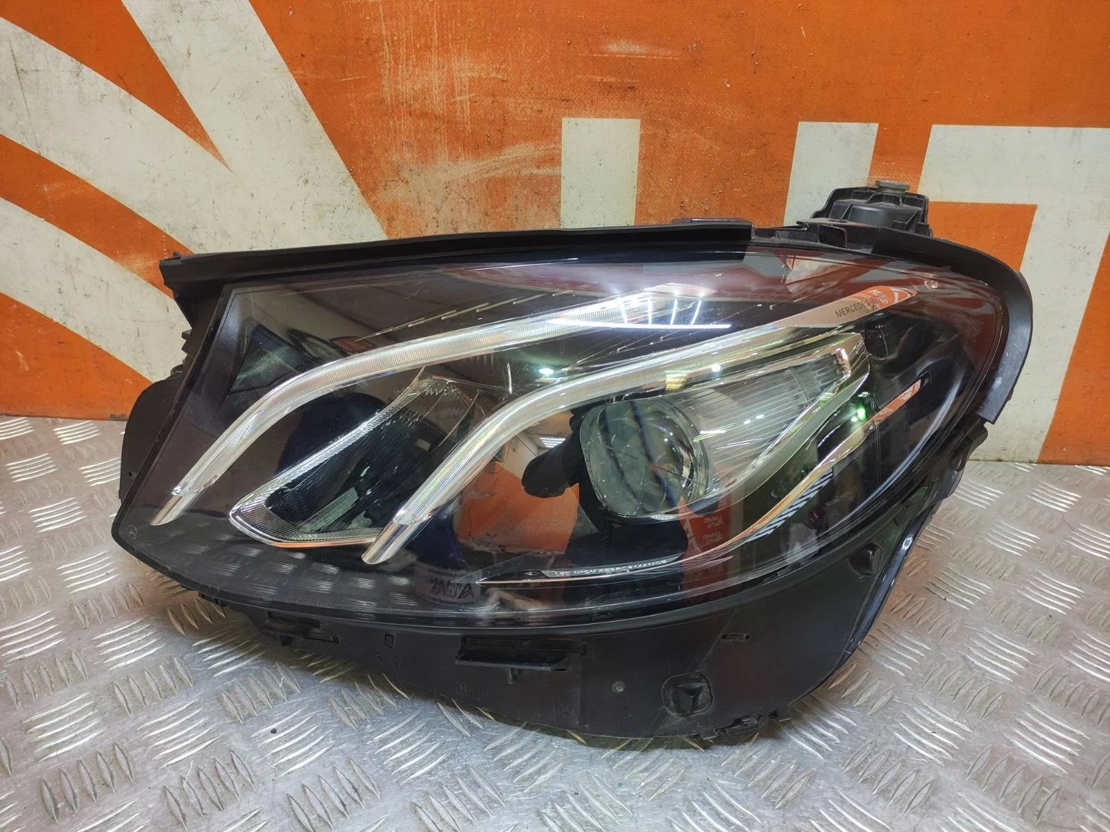 Фара Mercedes -Class 2016-2020 W213, S213, C238