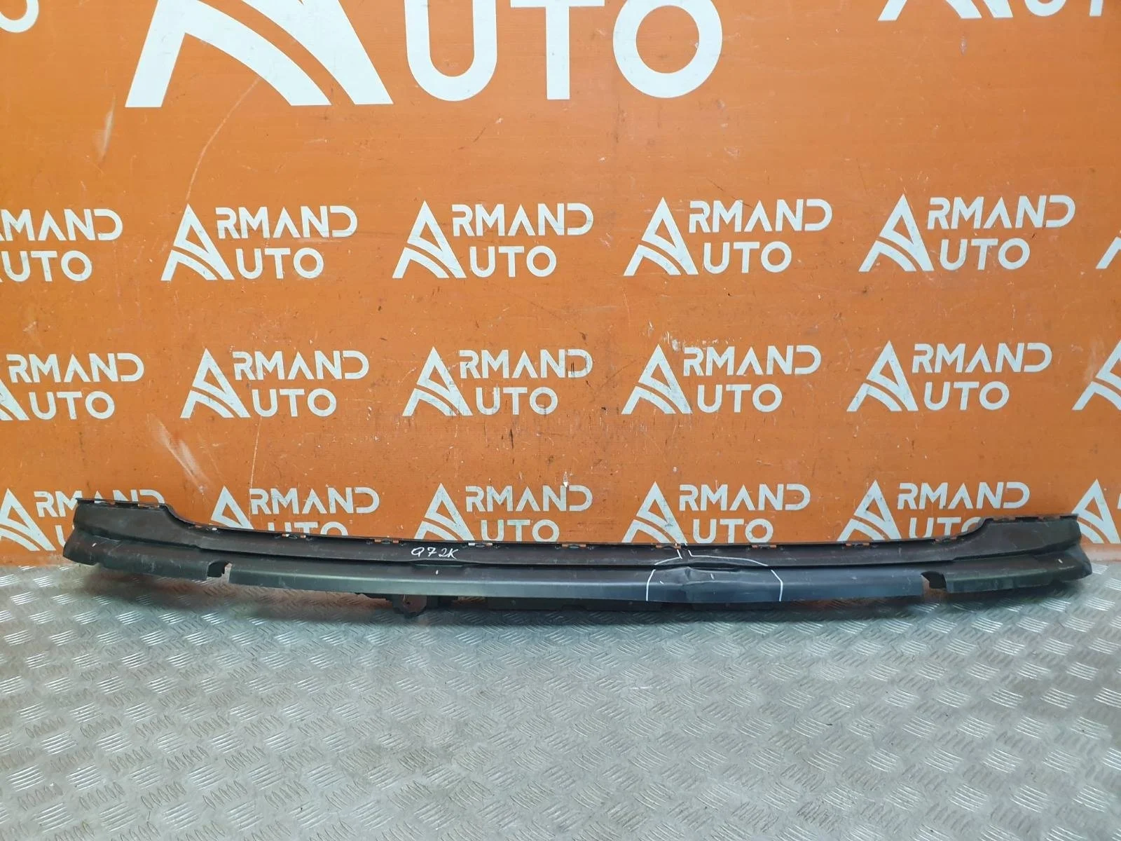 Кронштейн бампера верхний Audi Q7 2015-2020 4M