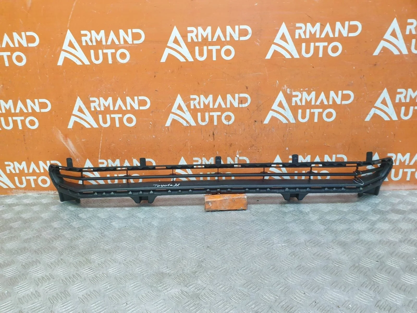 Решетка бампера Toyota Land Cruiser Prado 2017-нв 150