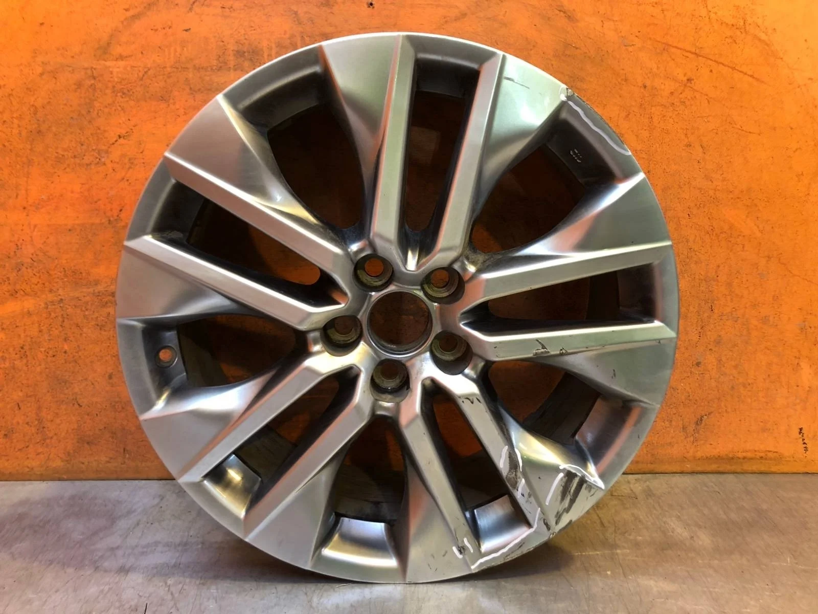 Диск колесный r19 Toyota RAV4 5 XA50