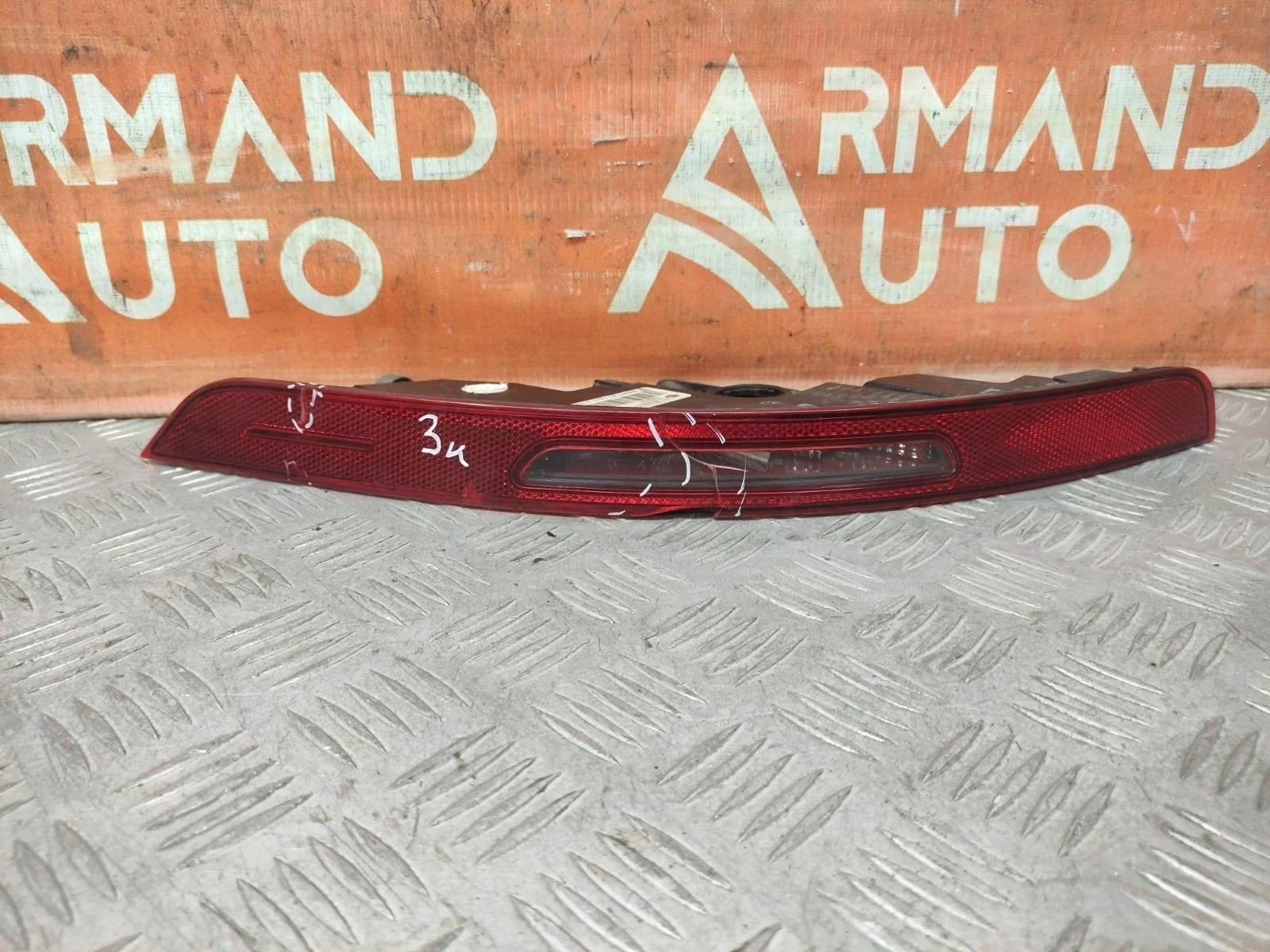 Фонарь противотуманный PORSCHE Macan 2014-нв 95b