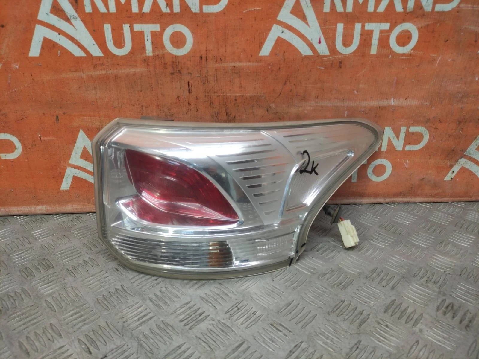 Фонарь внешний Mitsubishi OUTLANDER 2012-2014 3