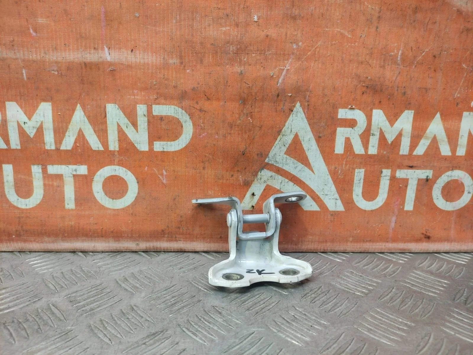 Петля двери верхняя Toyota Camry 2017-нв 8 XV70