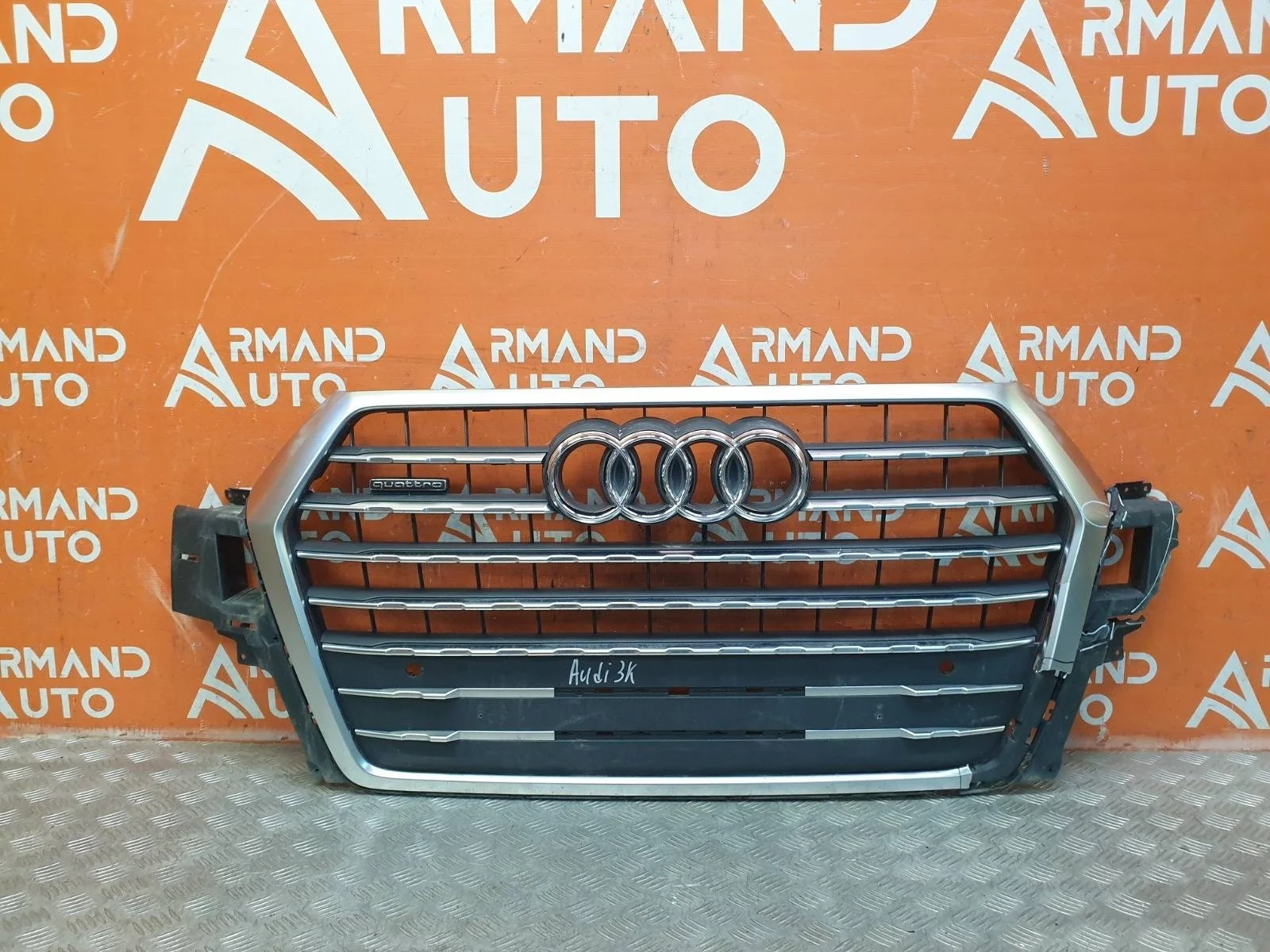 Решетка радиатора Audi Q7 2015-2020 4M