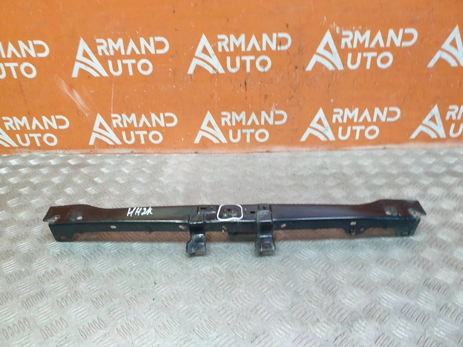 Усилитель бампера верхний Mitsubishi Pajero Sport 2015-2021 3